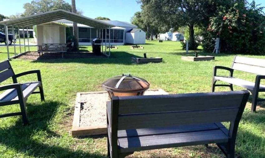 47 Rainbow Lane East a Dundee, FL Mobile or Manufactured Home for Sale